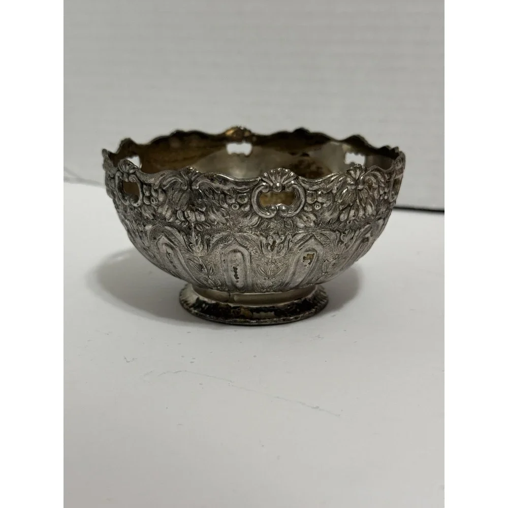 VTG Raimond Silverplate Ornate Footed Bowl Vintage‎ Tarnished Patina Pierced Rim